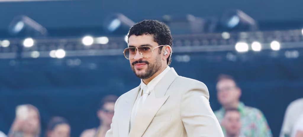 Bad Bunny reúne a 32 artistas en un proyecto que demuestra el alcance de su fenómeno