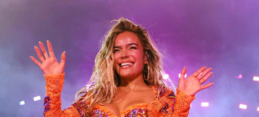 ‘No Me Arrepiento de Sentir Tanto’ de Karol G tiene un éxito sorpresa: esta es la canción que está conquistando al público